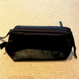 lululemon travel cosmetic bag!